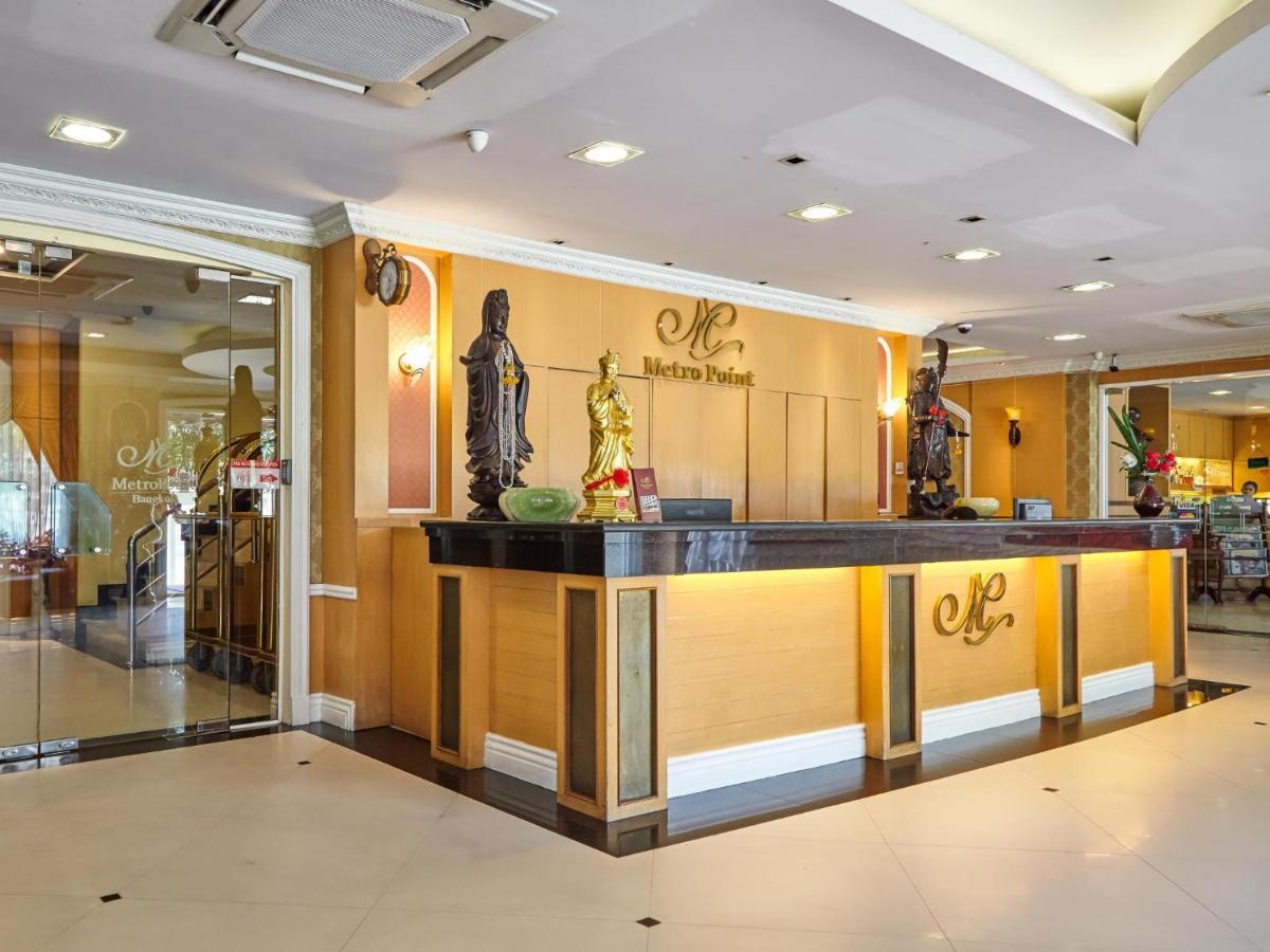 Hotel Metro Point Bangkok Esterno foto