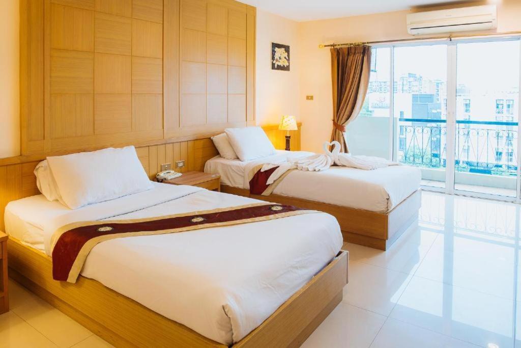 Hotel Metro Point Bangkok Esterno foto